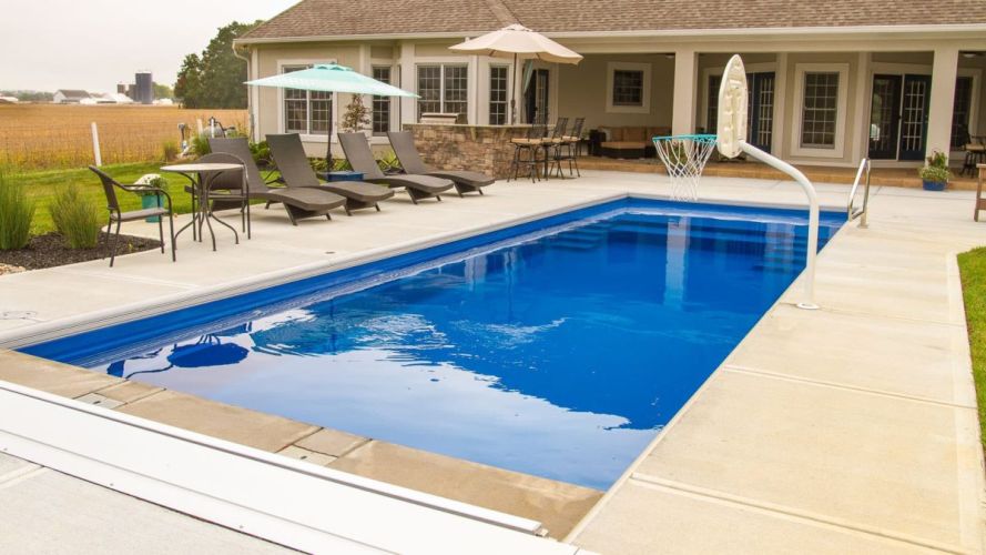 The Freedom with Splash Pad Fibreglass Pool