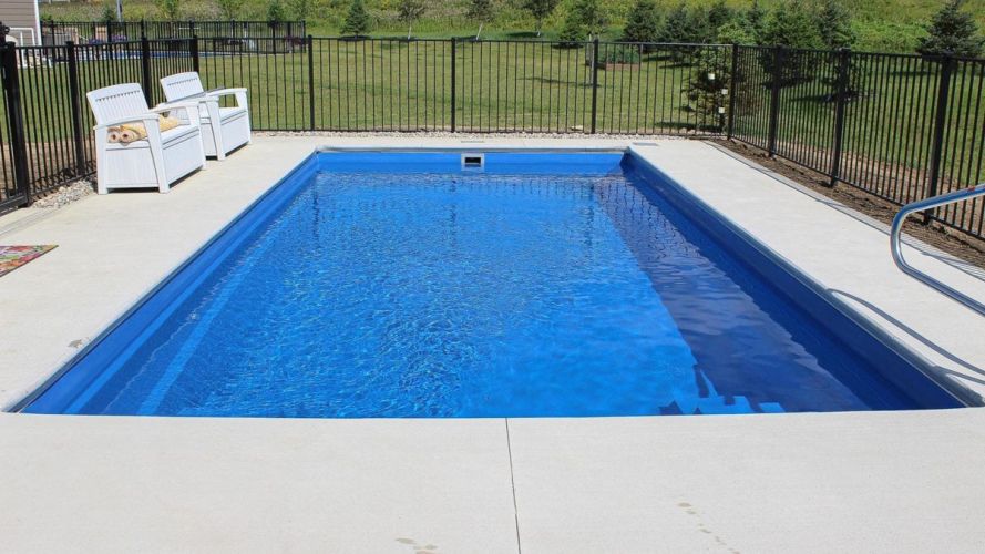 The Freedom Fibreglass Pool
