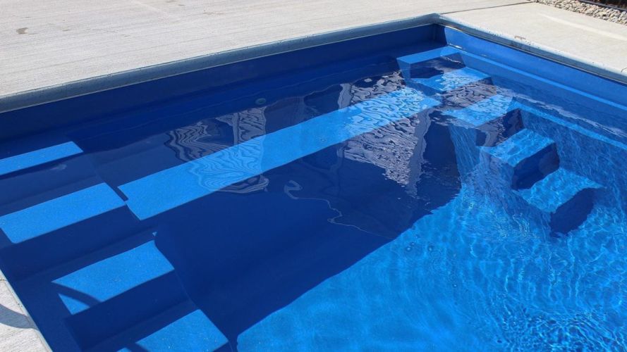 The Freedom Fibreglass Pool