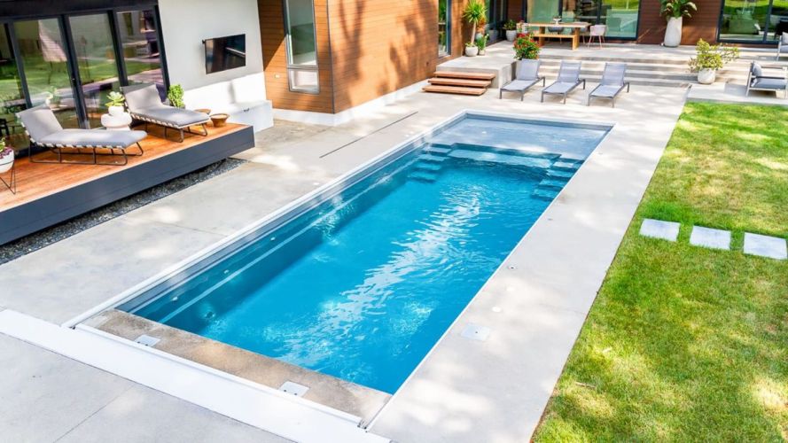The Freedom with Splash Pad Fibreglass Pool