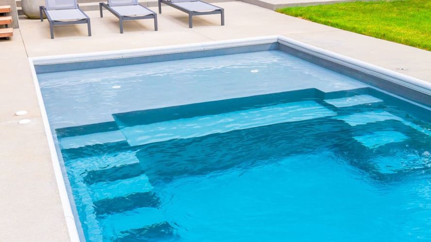The Freedom with Splash Pad Fibreglass Pool